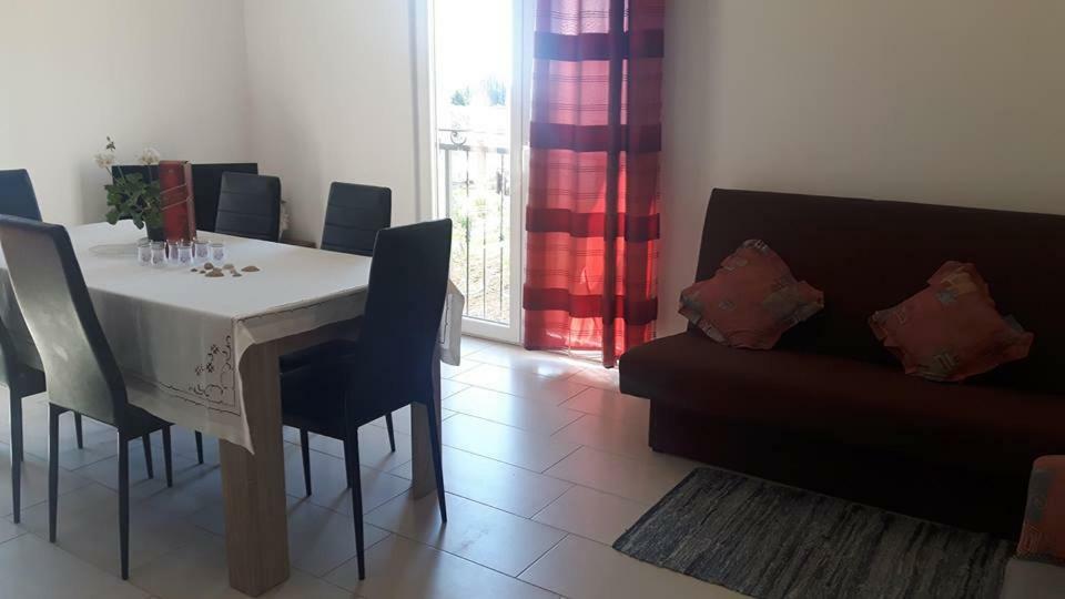 Apartments Ratka Zaton  Ngoại thất bức ảnh